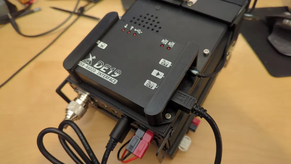 Ngàm gắn DE19 cho Xiegu G90 (Xiegu G90 DE19 Mount) - Image 2