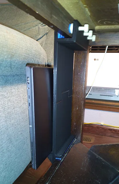 Kệ Treo Laptop Gọn Gàng Bên Bàn Phụ - Image 4