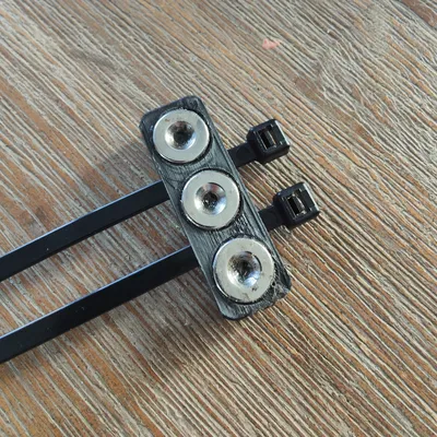 Giá đỡ dây phích cắm rơ moóc nam châm