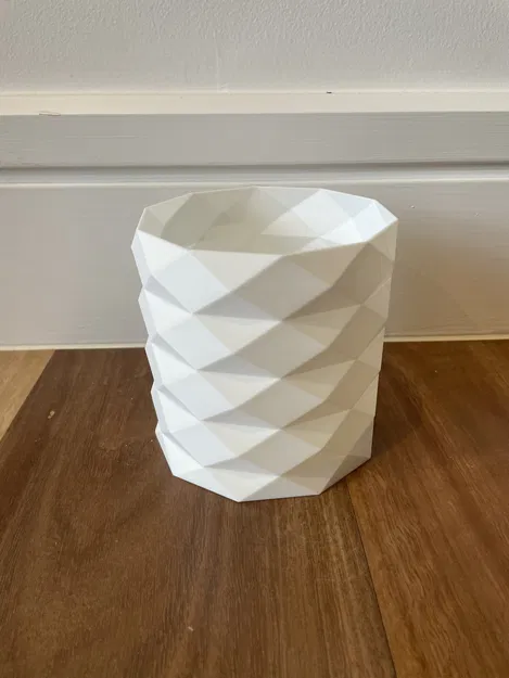 Chậu Cây Mini Low Poly 120mm - Trang Trí Độc Đáo - Image 1