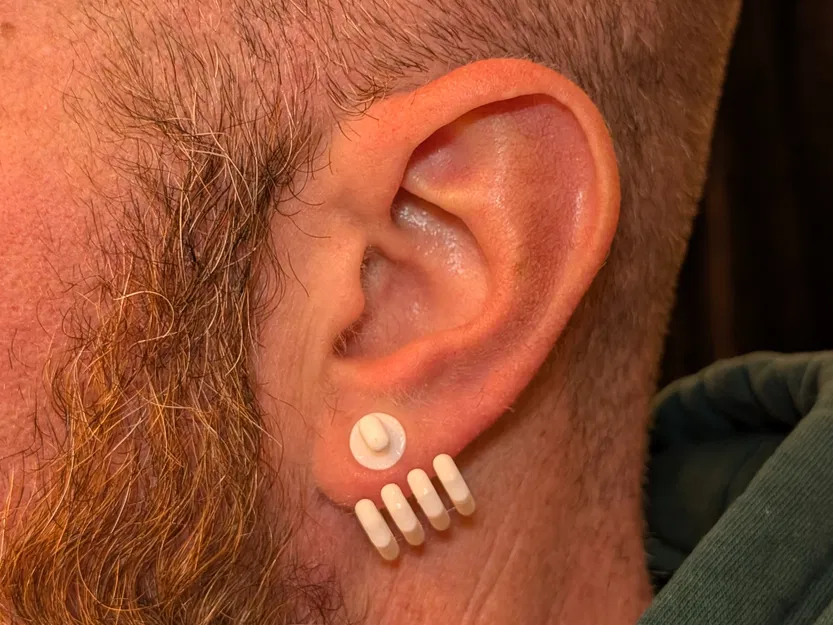 Khuyên Tai "Bàn Tay Vươn Tới" 8mm Độc Đáo Cho Phong Cách Cá Tính - Image 1