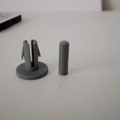 Patent Nhựa Đa Năng (PLASTOVA Uchytka)