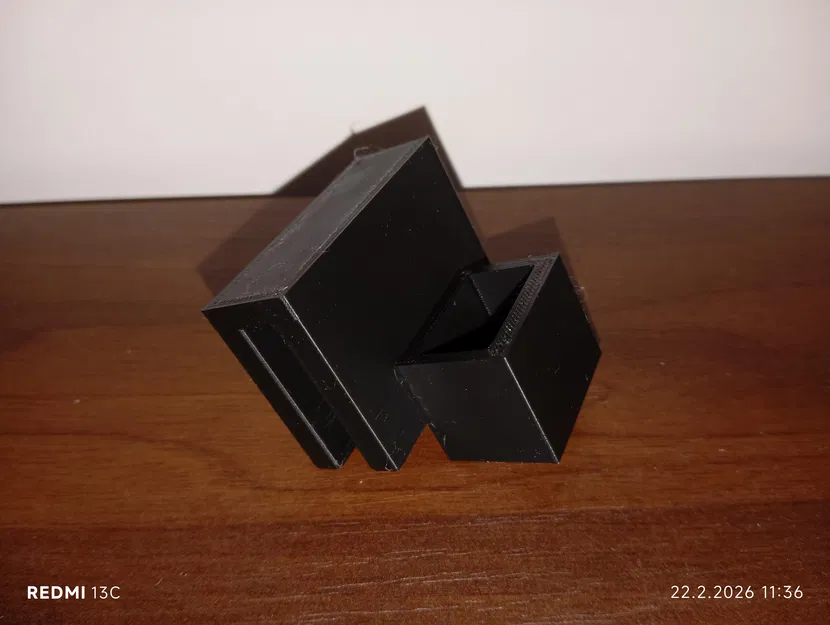 Kệ Treo Dao Cạo An Toàn Tiện Lợi Cho Nhà Tắm - Image 1