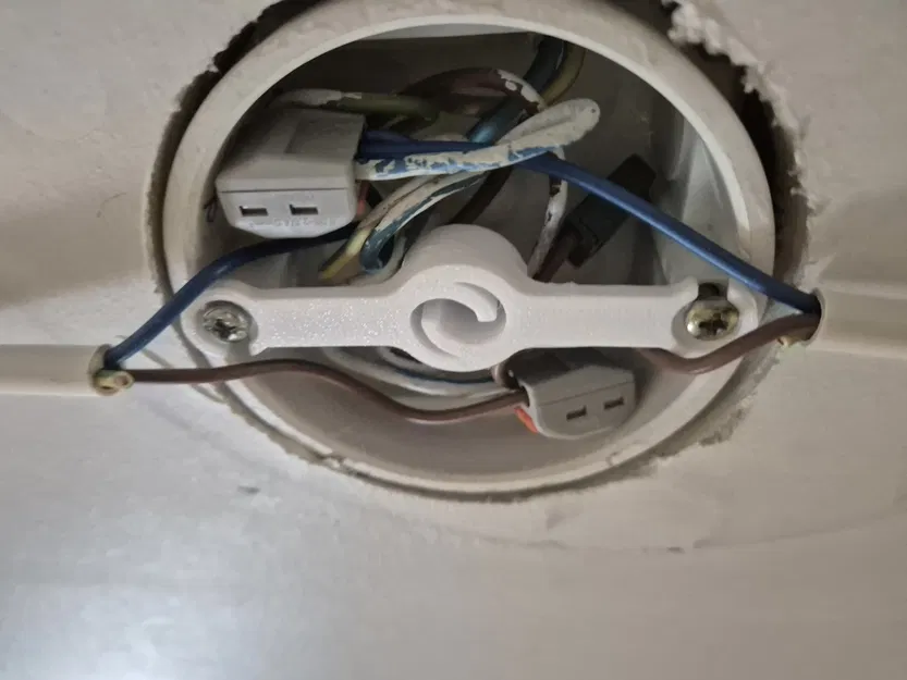 Nắp Hộp Đèn Tròn 3D Cao Cấp, Kèm Chân Gài Tiện Lợi - Image 3