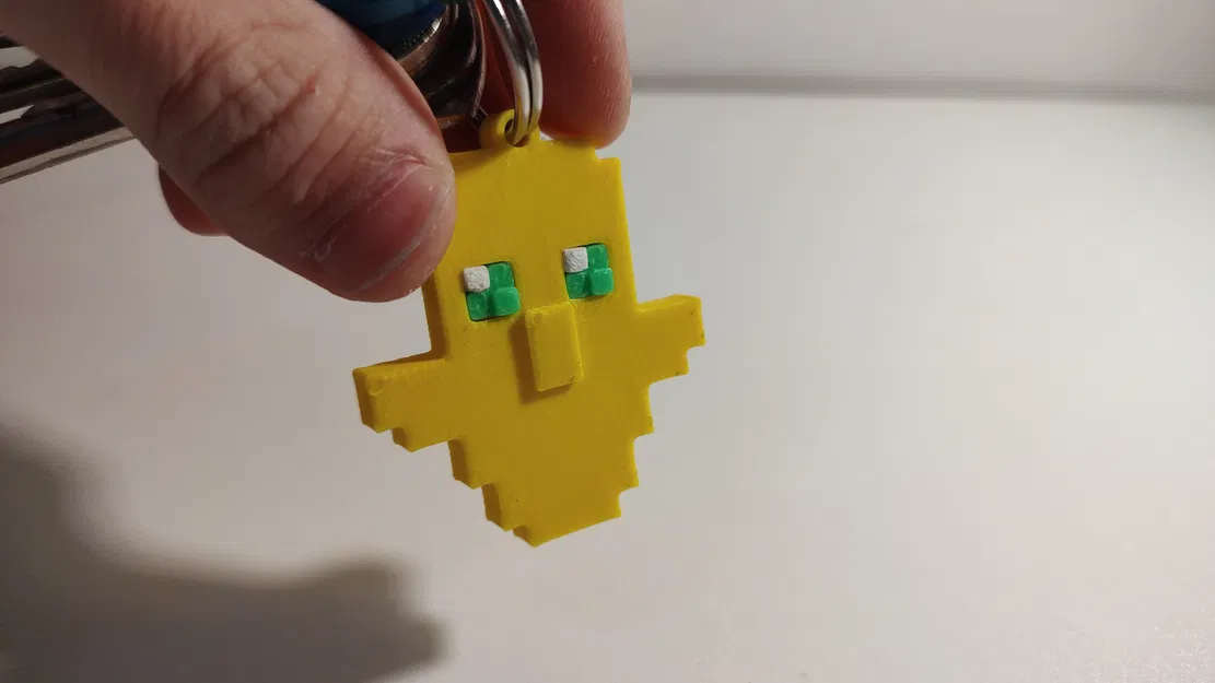 Móc Khóa Minecraft Totem of Undying - Quà Tặng Độc Đáo Cho Game Thủ - Image 1