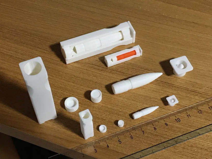 Đạn không vỏ H&K 4.73x33mm DM11 (Caseless Ammunition) tỉ lệ 1:1 - Image 1