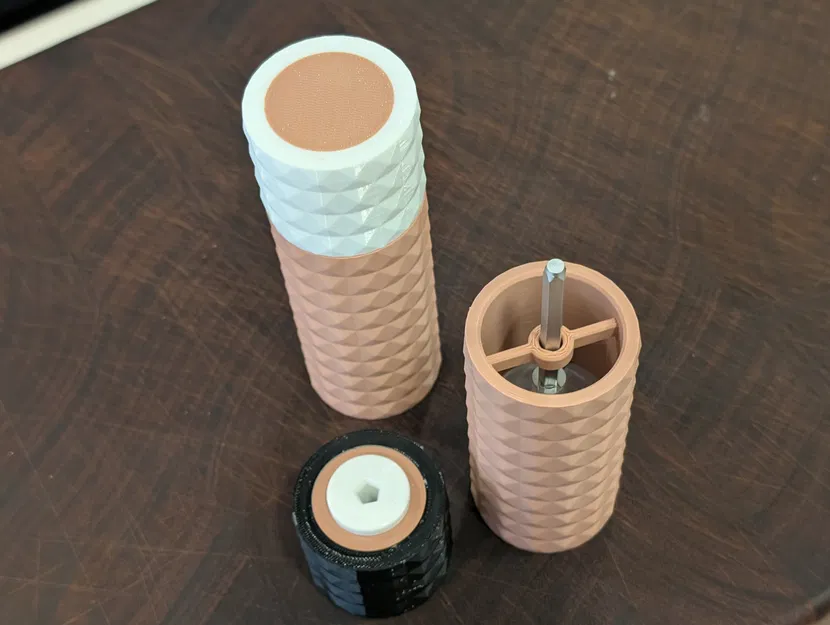 Bộ xay muối & tiêu với núm vặn TPU (Salt and pepper grinders with TPU knobs) - Image 2