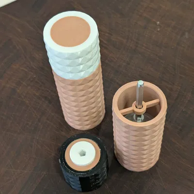 Bộ xay muối & tiêu với núm vặn TPU (Salt and pepper grinders with TPU knobs)