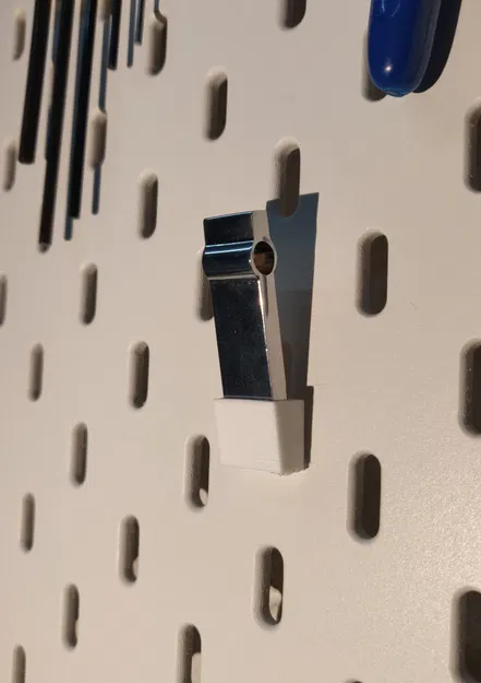 Skadis: Giá giữ USB mini - Image 1