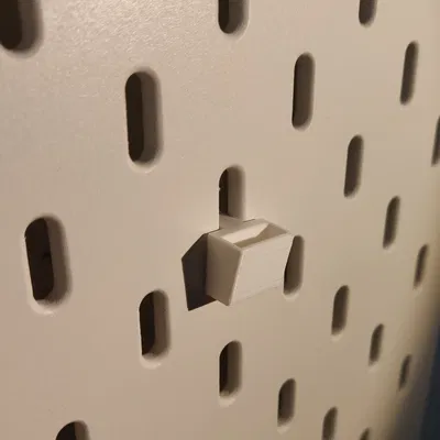 Skadis: Giá giữ USB mini