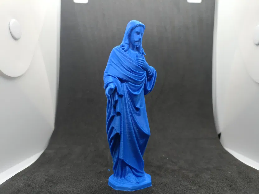 Tượng Chúa Giêsu Chi Tiết – Tác Phẩm Nghệ Thuật Tôn Giáo - Image 2