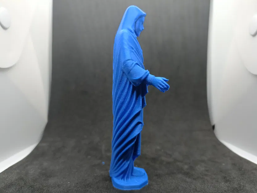 Tượng Chúa Giêsu Chi Tiết – Tác Phẩm Nghệ Thuật Tôn Giáo - Image 4