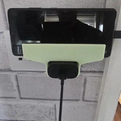 Kệ Đựng Điện Thoại Treo Tường Thông Minh, Gọn Gàng