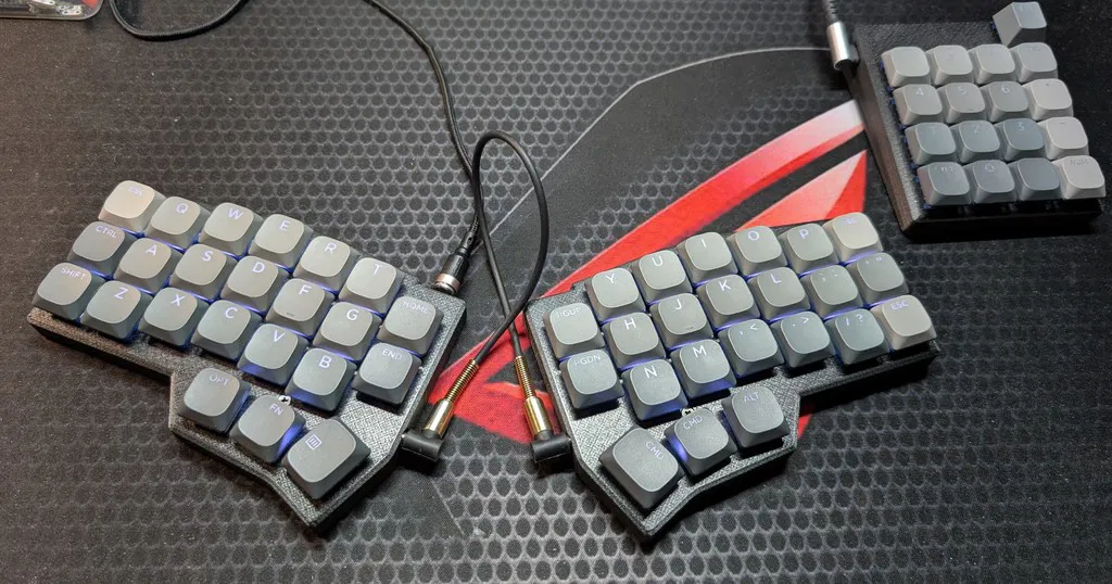 Case Corne Choc/Cherry v4 - Image 1