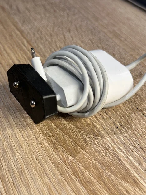 Kẹp giữ cáp rất đơn giản (Very simple cableholder) - Image 1