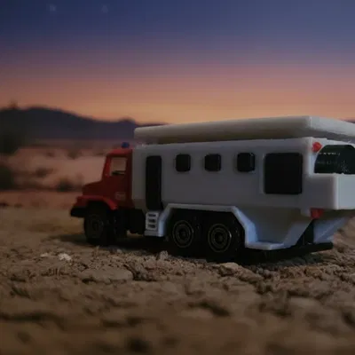 Xe Camper "Majorette Mercedes Zetros Camper Mod" - Biến Tấu Độc Đáo