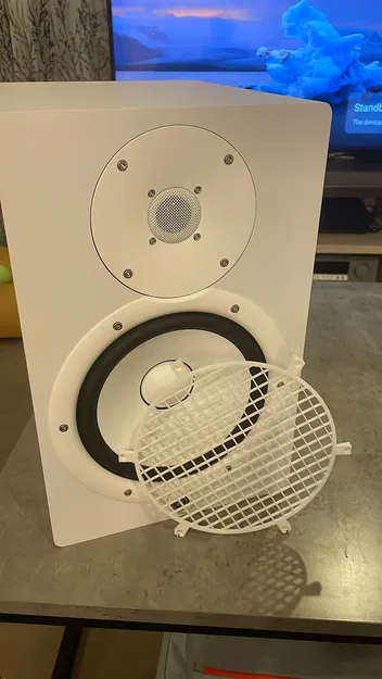 Vỉ Bảo Vệ Loa Yamaha HS8 Chống Thú Cưng - Image 2