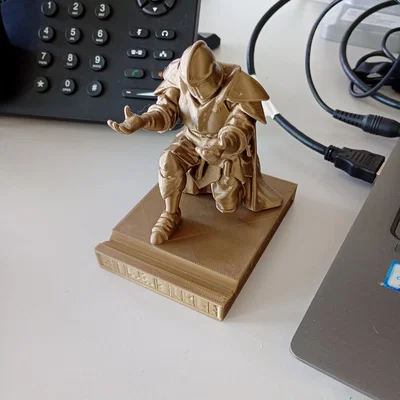 Giá Cắm Bút Hiệp Sĩ (Knight Pen Holder)