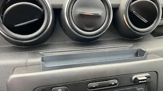 Giá đỡ điện thoại Dacia Duster 2 2018-2021 - Image 1