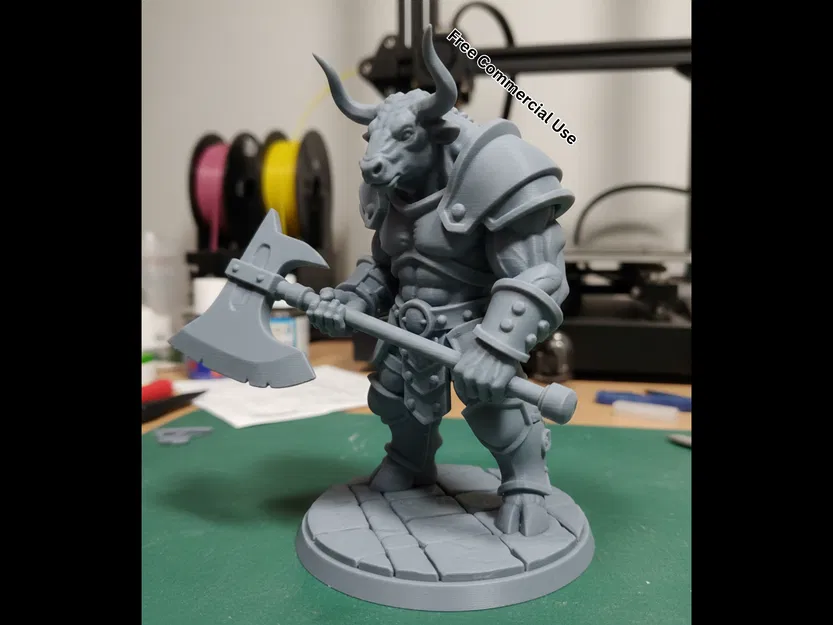 Minotaur Gladiator – Miniature chiến binh đầu bò giáp nặng - Image 1