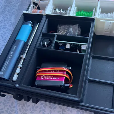 Khay chứa servo & phụ kiện (Servo supplies bin)