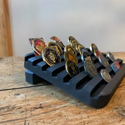 Kệ trưng bày 7 đồng xu kỷ vật độc đáo 3D