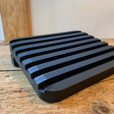 Kệ trưng bày 7 đồng xu kỷ vật độc đáo 3D