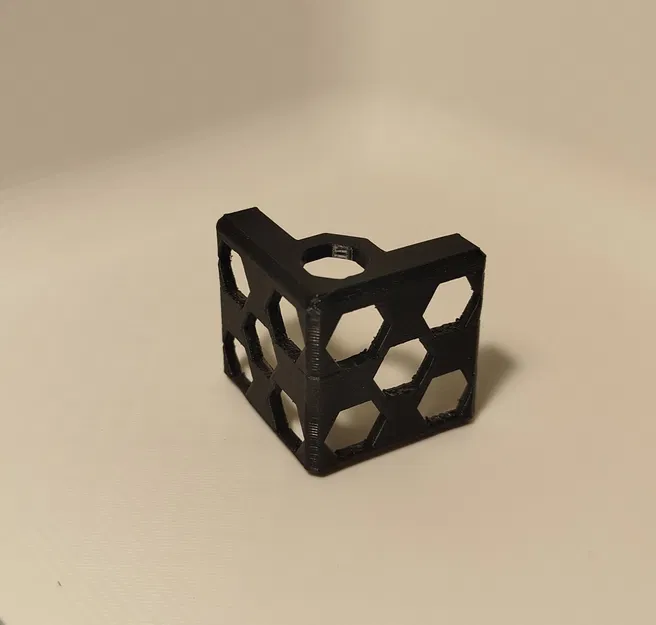 Nẹp Góc Bàn 40x40x40mm Bằng TPU Chống Va Đập - Image 1