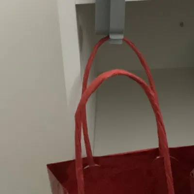 Kẹp Bàn 3D Tiện Lợi Treo Túi Gọn Gàng