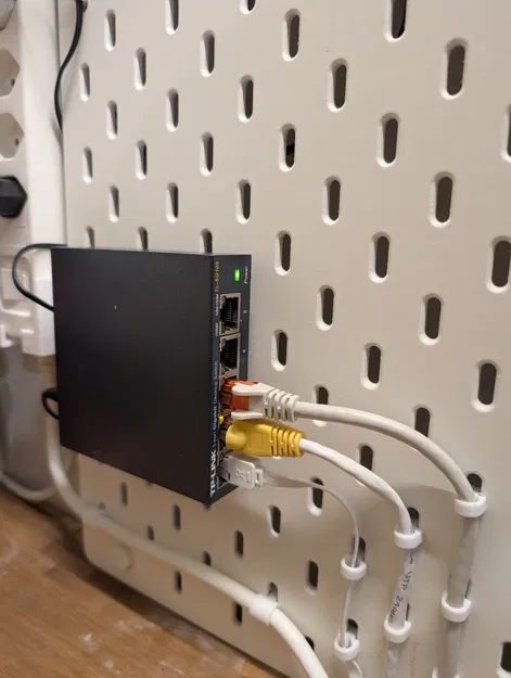 Kệ Gắn Switch TP-Link TL-SG105 Cho Bảng IKEA Skadis - Image 1