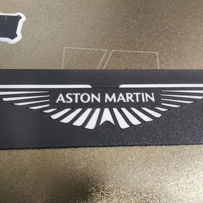 Logo Aston Martin In 3D Độc Đáo, Tùy Biến Màu Sắc