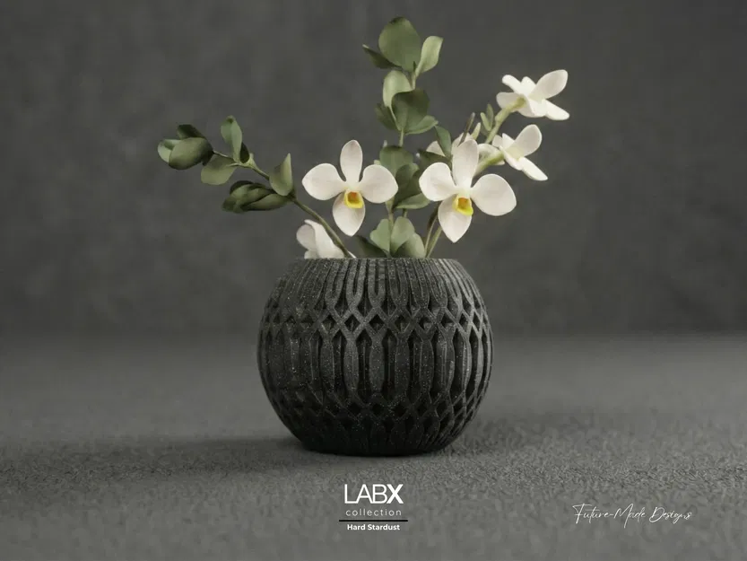 Hard Stardust – Chậu trang trí hình học sắc nét - Image 1