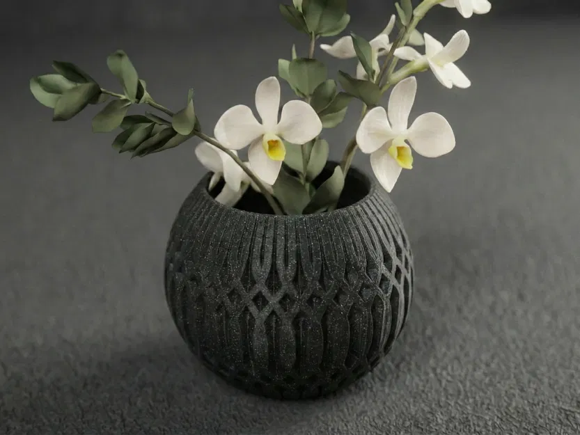 Hard Stardust – Chậu trang trí hình học sắc nét - Image 2