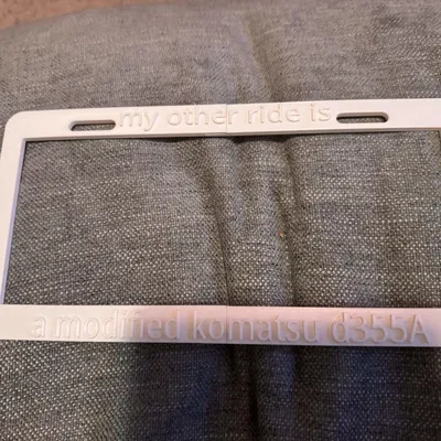 Khung biển số Split (kill)dozer