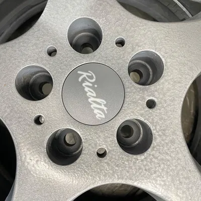 Nắp La-zăng Trung tâm 60mm Rialta - Thay thế & Trang trí