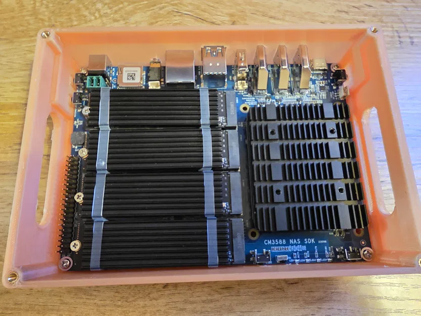 Vỏ CM3588 NAS Kit gắn 2 quạt (dual fans) - Image 10