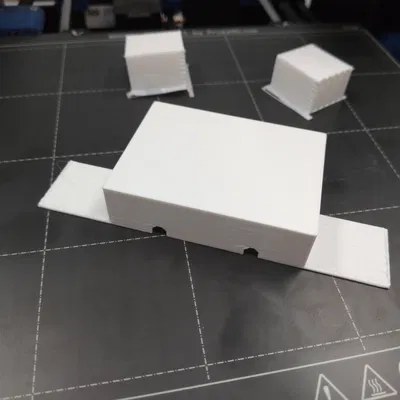 Nắp Che Mồi Diệt Kiến Lỏng Catchmaster DEFIANT