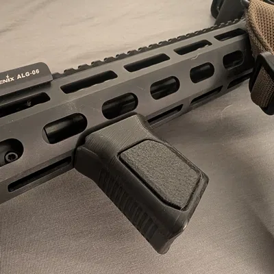 Tay cầm MLOK angled vertical foregrip dùng Magpul OEM hardware