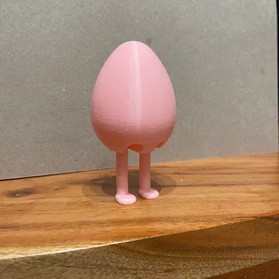 Trứng Phục Sinh có chân và bàn chân, đứng được