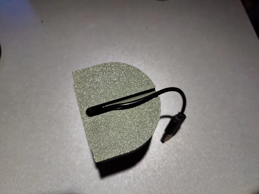 Chân đế giữ vỏ Heltec V3 TonyG có lỗ cắm USB - Image 3