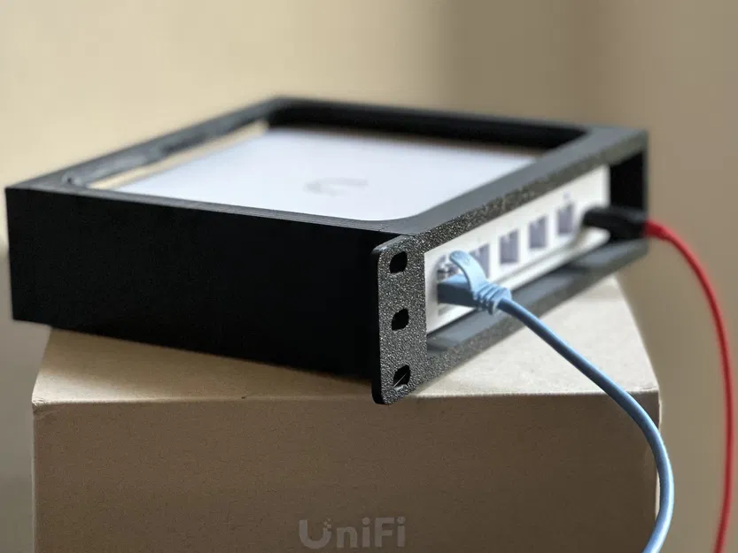 Giá đỡ rack 19" & 10" cho UniFi UXG Max / UCG-Ultra / UCG-Max - Image 1