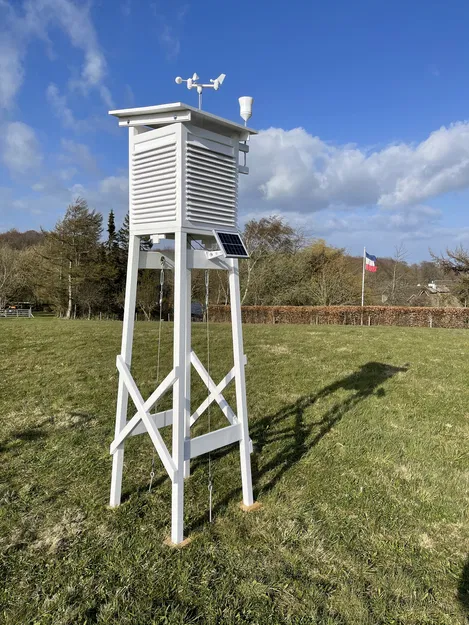 Weather Station One Phần 1 - Trạm Trung Tâm (Central Station) - Image 1