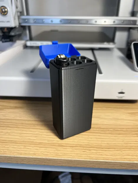 Hộp Đựng "King Size" Kèm Chỗ Cất Bật Lửa In 3D Tiện Lợi - Image 1