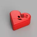 Herzkiste V8 – Hộp trái tim nắp hoa hồng dạng xuyên - Thumbnail 1