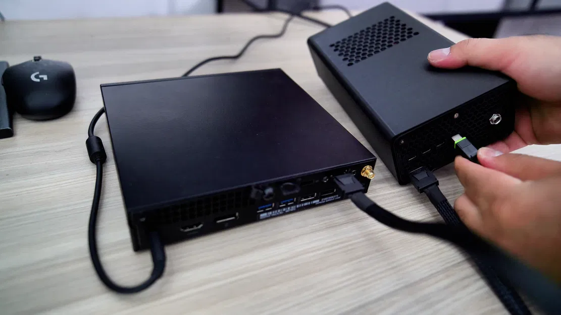 Vỏ RTX A2000 OCuP4 V2 Enclosure – OCuLink eGPU Dock - Image 4