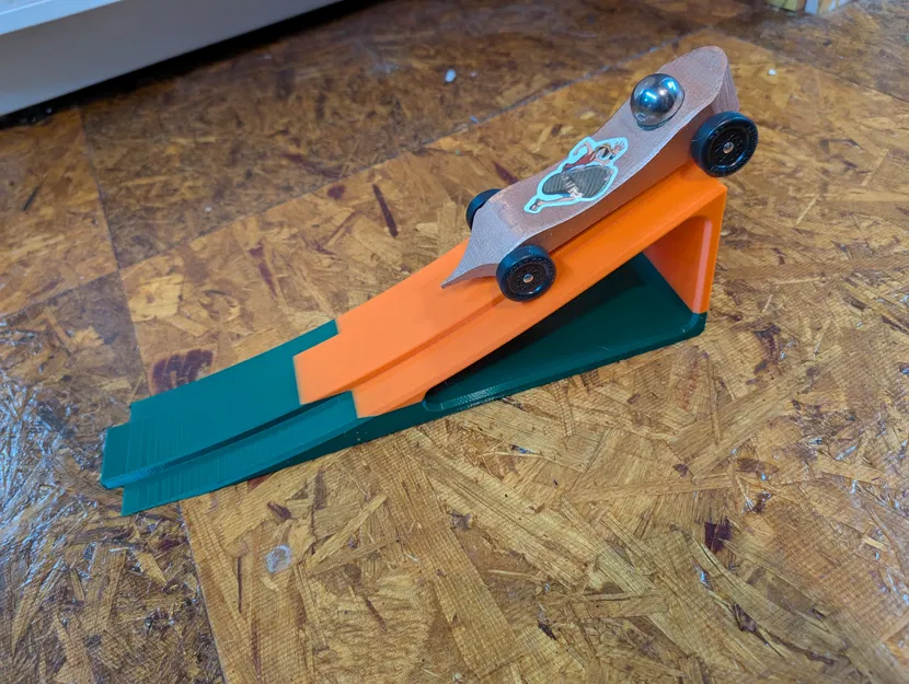 Ramp Test Xe Pinewood Derby (Pinewood Derby Test Ramp) - Image 1