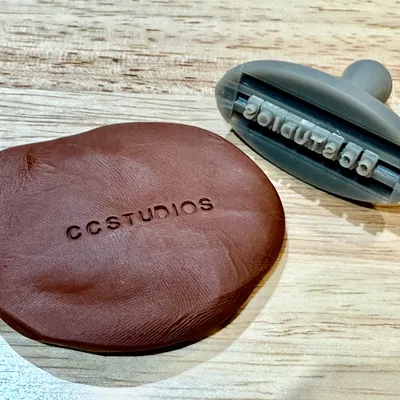 Con dấu Dovetailed Stamp