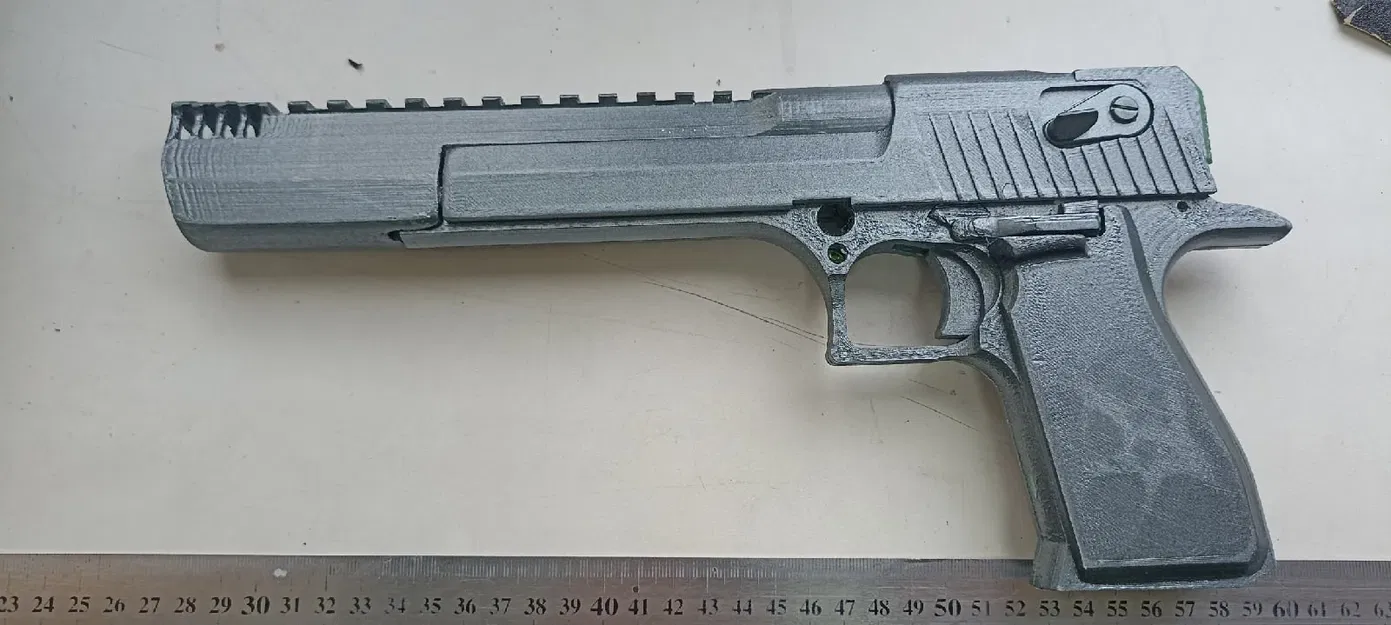 Desert Eagle .50AE (prop Desert Eagle mạ vàng kiểu Deadpool/Nicepool) - Image 1