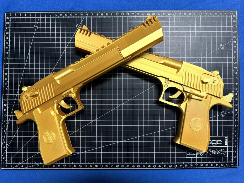 Nicepool Desert Eagle .50AE Gold - Image 1