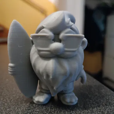 Chú Lùn Lướt Sóng Mùa Hè - Tượng Trang Trí 3D Độc Đáo